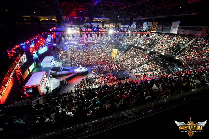 Rookie为S15英雄联盟助威！LPL赛区传奇中单引爆电竞圈情怀