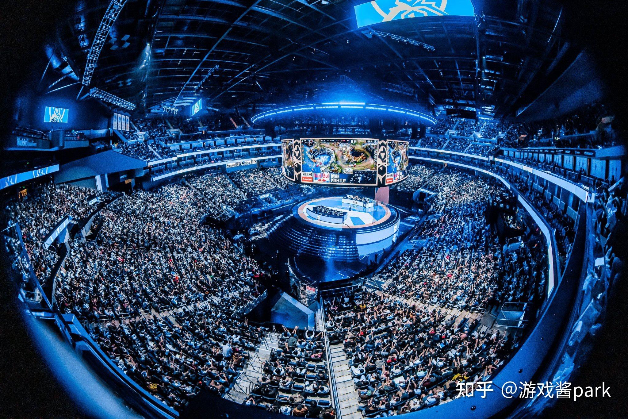 直播弹幕遭遇网络攻击：用职业态度管理情绪，理性发声化解危机